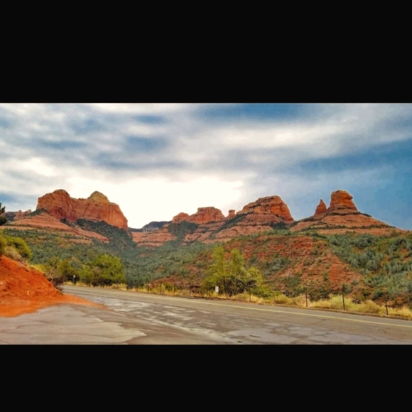 Meet your Posher, Lexi Rockwell - Picture 1 of 1